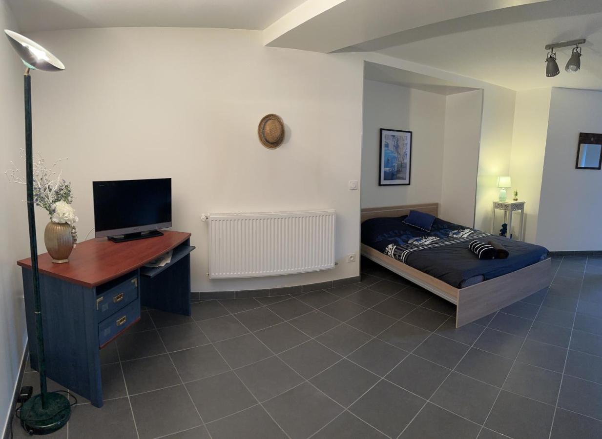 Un Studio Dans La Residence Sjt Alençon Exteriér fotografie
