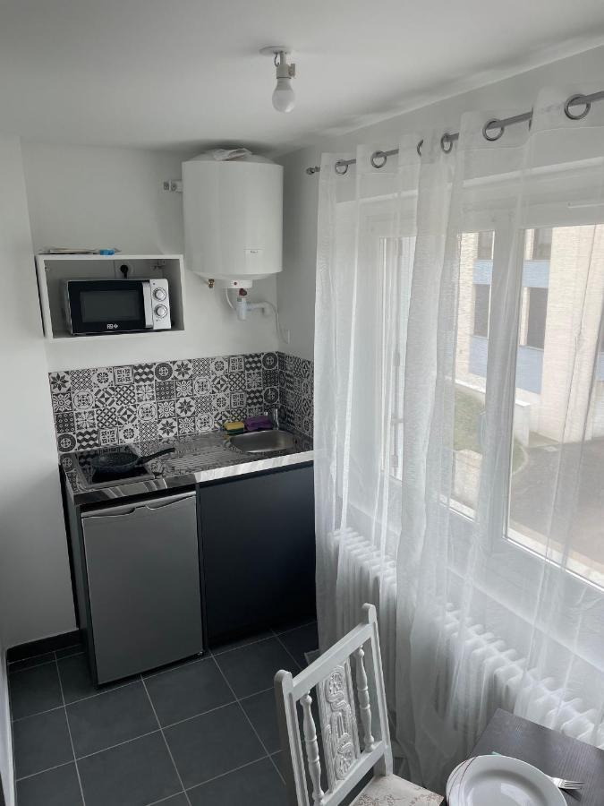 Un Studio Dans La Residence Sjt Alençon Exteriér fotografie